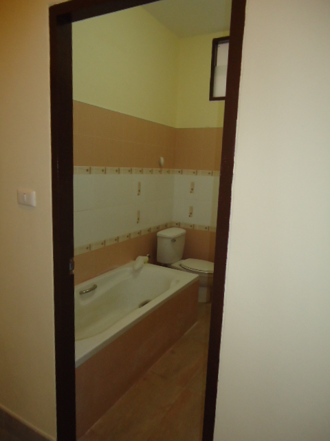 2 Bedroom Bungalow, Bangrak,  Bathroom