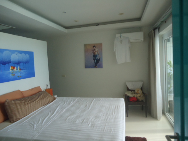Chaweng Modern Villa master bedroom