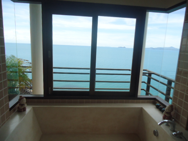Ban Tai Villa - Bathrooom with sea view
